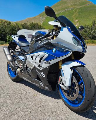 bmw HP4 no S1000RR