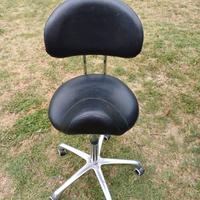 Sgabello a sella di cavallo