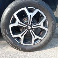 gomme Continental 215 60 R 17 96 H