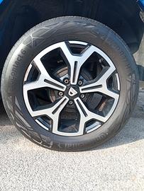 gomme Continental 215 60 R 17 96 H