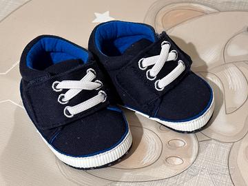 SCARPINE CHICCO PRIMAVERA con strappo NUOVE N.18