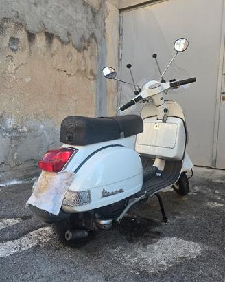 Vespa PX150