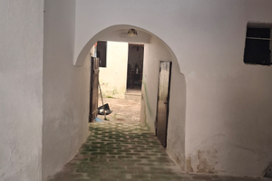 Casa su più livelli a 10 km da Baia Domizia