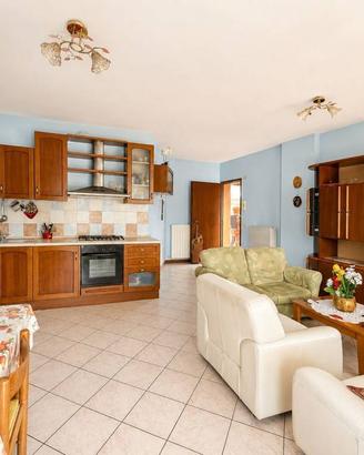 Appartamento di 82 m² con 3 locali e box auto a Sa