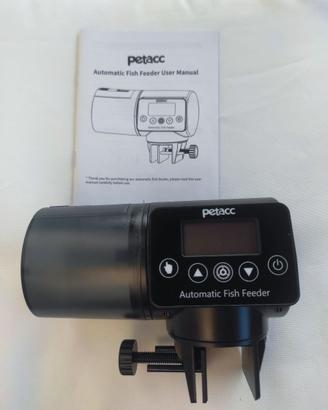 Distributore automatico cibo pesci