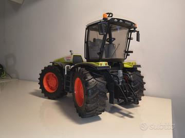class 5000 xerion bruder