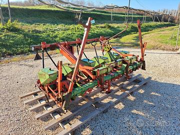 seminatrice AJ Troster da 6 file per mais lar. 250