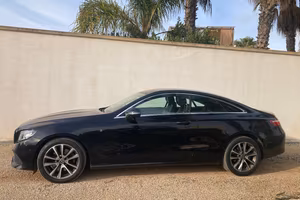 Mercedes E 220 d Coupé 4MATIC