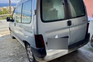 Peugeot ranch 2005