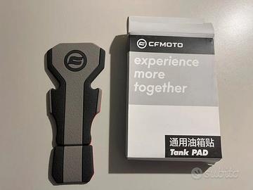 Paraserbatoio CFMOTO 2 pezzi