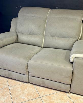 Divano 2 Posti con Doppio Relax Elettrico