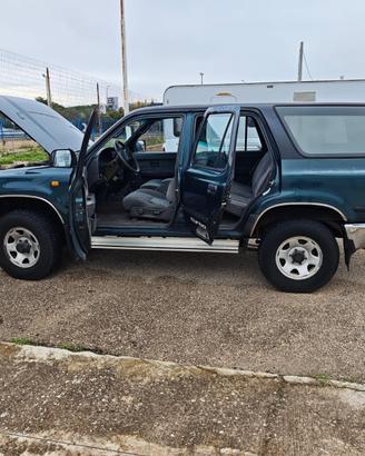 Toyota 4 runner leggere tutto