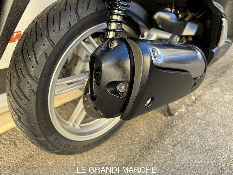 Honda Sh 300 Anno 2017 Km 31567 - Le Grandi Marche