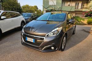 Peugeot 208 PureTech 82 5 porte Allure