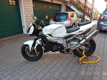 Aprilia Tuono 1000 R