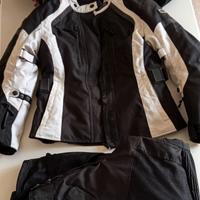 Tuta da moto donna completa di casco e stivaletti