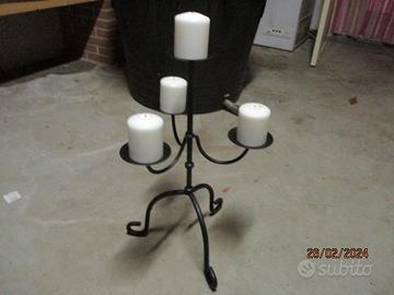 Porta candele in ferro battuto