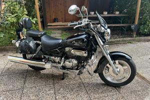 Hyosung  Aquila, custom 250 cc