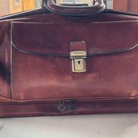 Borsa in pelle da medico