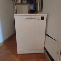 LAVASTOVIGLIE 13 COPERTI BIANCO - BEKO DVN05320W