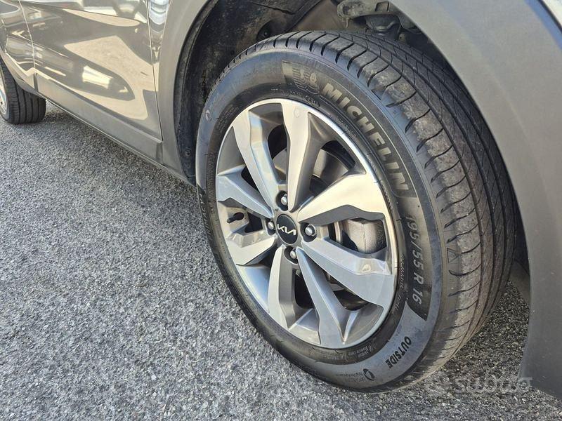 Kia Stonic 2024 photo 5