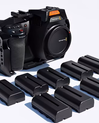 Black Magic 6kpro con Cage + Batterie e accessori 