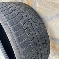 Due Gomme termiche invernali 225-40-18 92v
