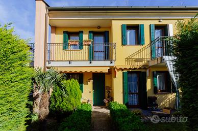 Agna - Porzione di trifamiliare di testa