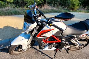 Moto Benelli BN 251