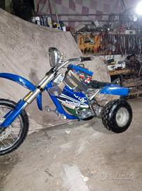 TRE RUOTE CUSTOM ELETTRICO 