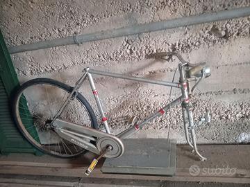 Telaio bici sport 28" epoca rizzato, portalampade