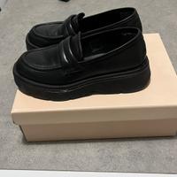 Mocassini in pelle nera