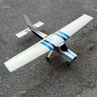Aeromodello Cessna in balsa