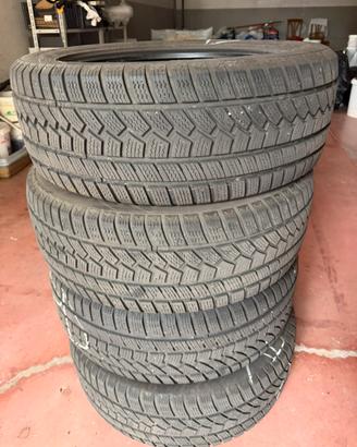 Set 4 pneumatici Ovation 235/55R18 invernali