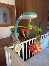 Chicco Giostrina per Culla Neonato Foresta Magica Con Proiettore, Carillon  Elettronico per Neonati Con Musica Rilassante E Proiettore Luci per Culla E  Lettino, Con 3 Peluche Removibili, Giochi Neonato 0+ Mesi 