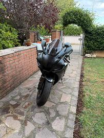 Yamaha r1