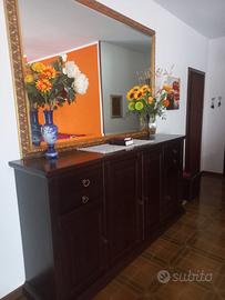 Credenza e specchio