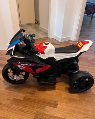 Moto elettrica TOYSCAR BMW per bambini 18-60 mesi