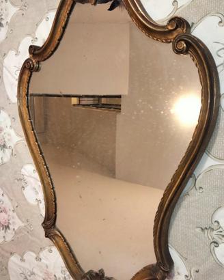 Specchio in stile Luigi XV in legno dorato anni 60