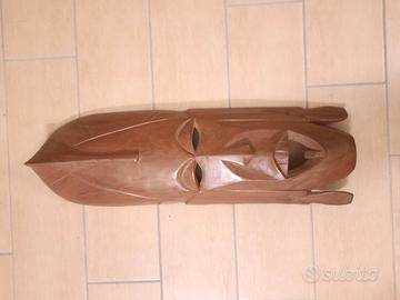 Maschera africana in legno da appendere