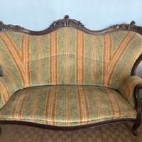 Divano Luigi Filippo in noce 1800