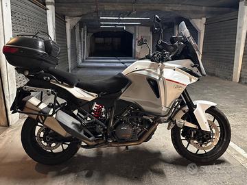 KTM 1290 super adventure