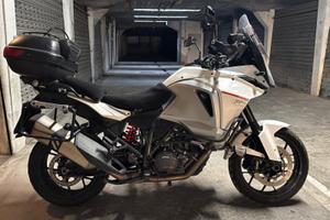 KTM 1290 super adventure