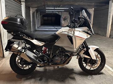 KTM 1290 super adventure