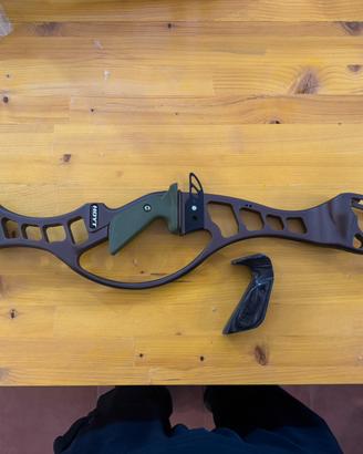 Riser Hoyt Prodigy xt 27”