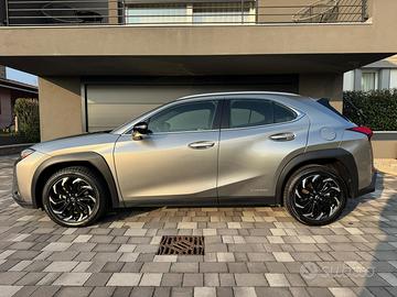 Lexus ux 250h