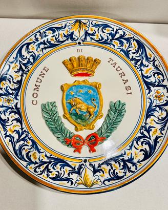 Piatto da collezione ‘Il borgo del vino’.