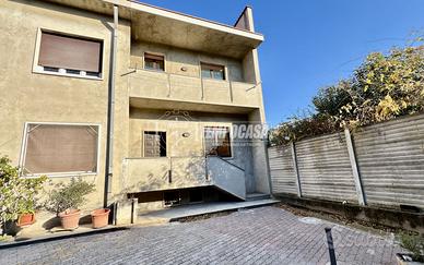 Soluzione unifamiliare autonomo senza spese con gi