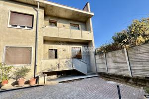 Soluzione unifamiliare autonomo senza spese con gi