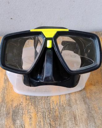 maschera da sub graduata 
